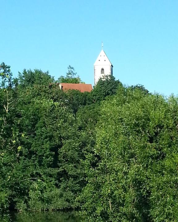 Steiner Am Fluss